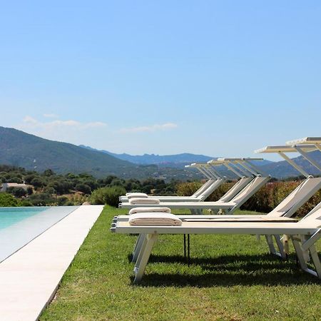 Albero Capovolto Bed & Breakfast Golfo Aranci Eksteriør bilde