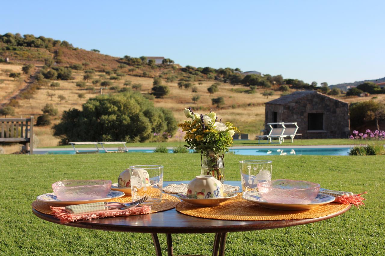 Albero Capovolto Bed & Breakfast Golfo Aranci Eksteriør bilde